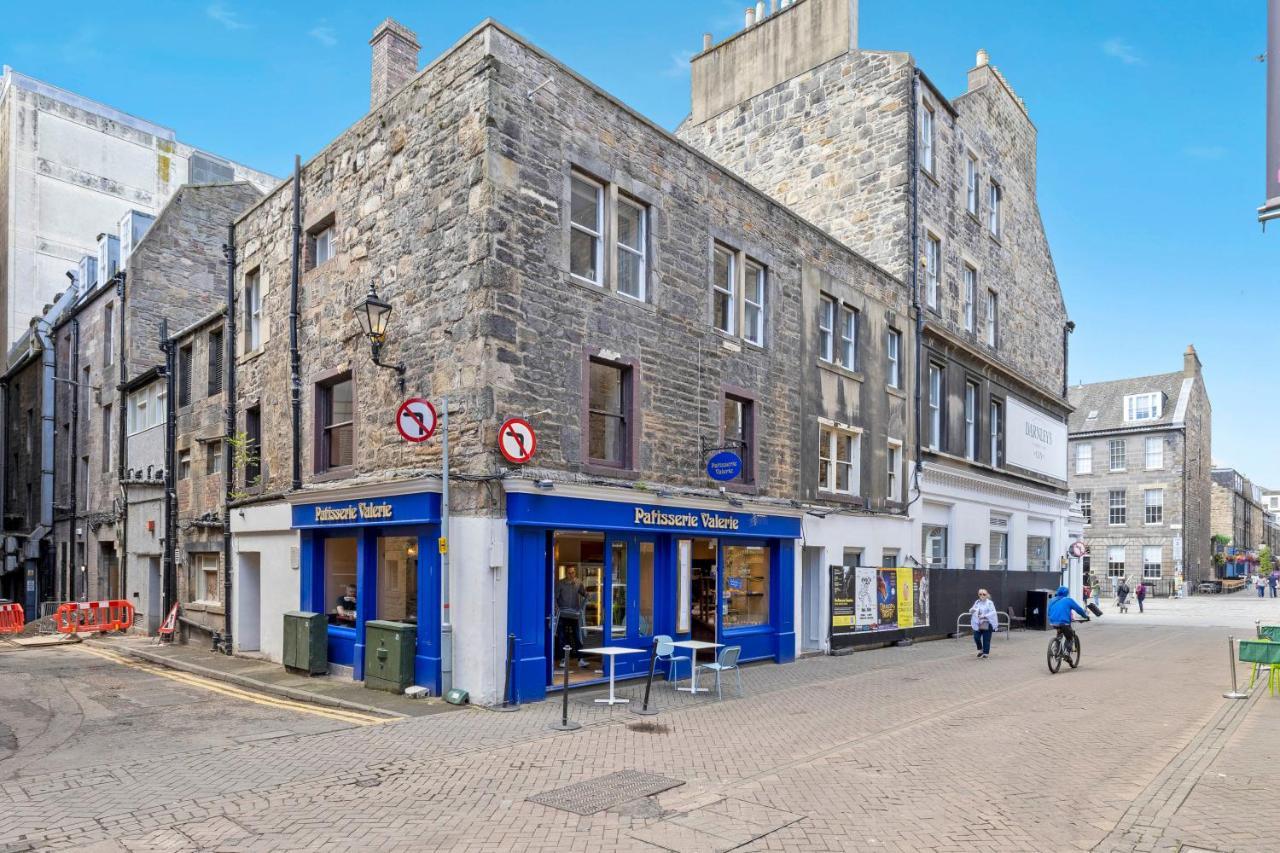 Joivy Modern Flat On Rose Street Lägenhet Edinburg Exteriör bild